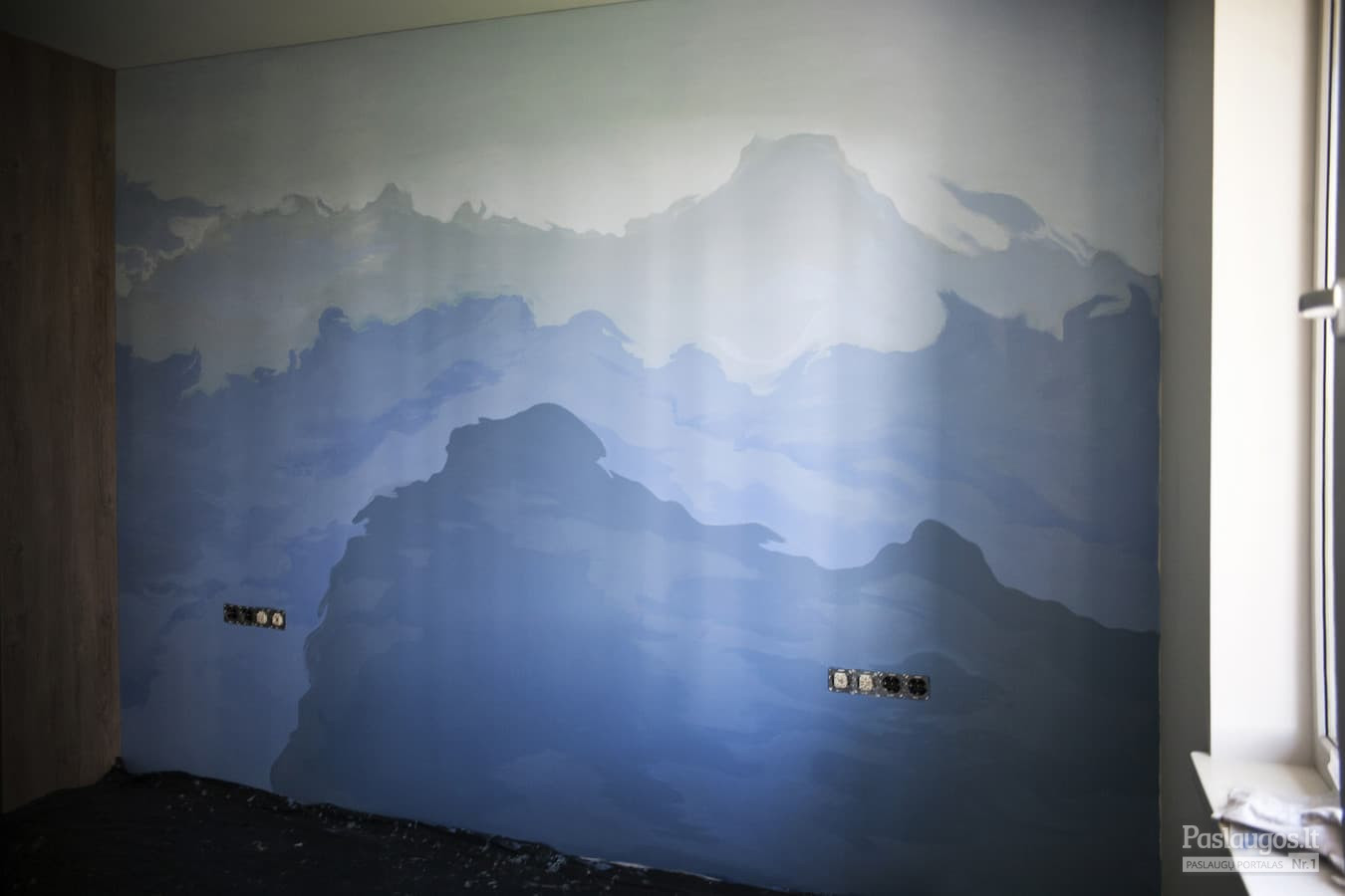 Miegamojo sienos tapyba