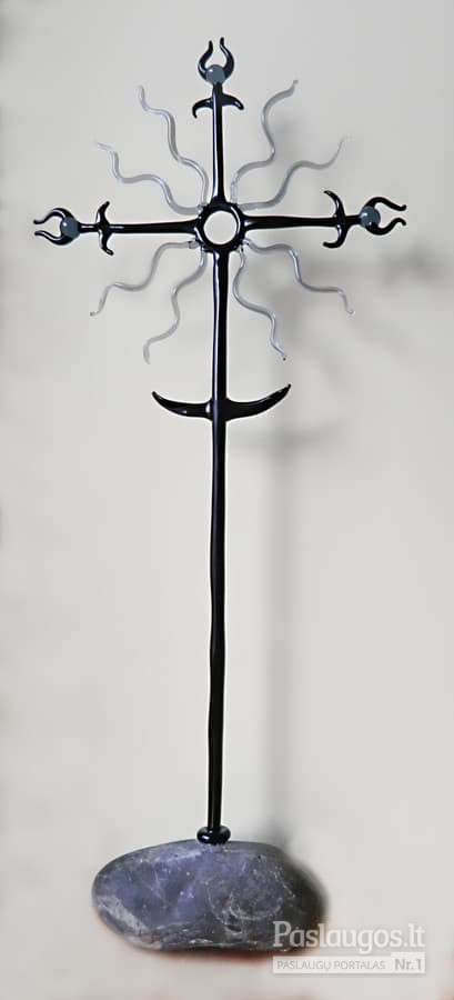 Stiklo kryžius su tulpėm
Dydis 36cm x 13cm