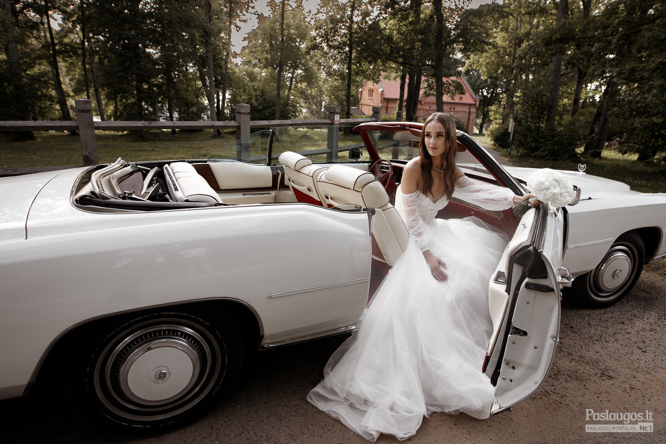 cadillacnuoma.lt Vilnius Retro Cadillac automobilių / kabrioletų Nuoma