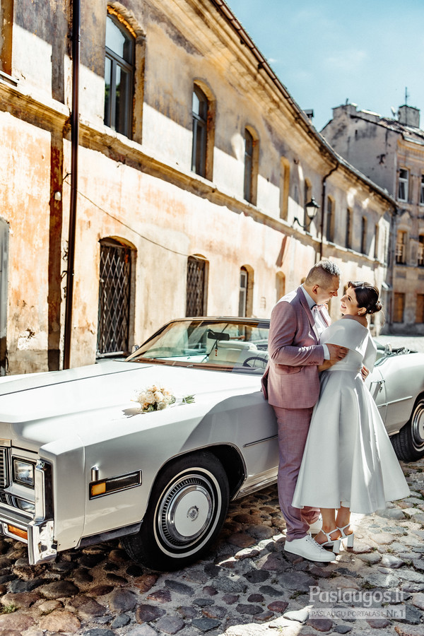 cadillacnuoma.lt Vilnius Retro Cadillac automobilių / kabrioletų Nuoma