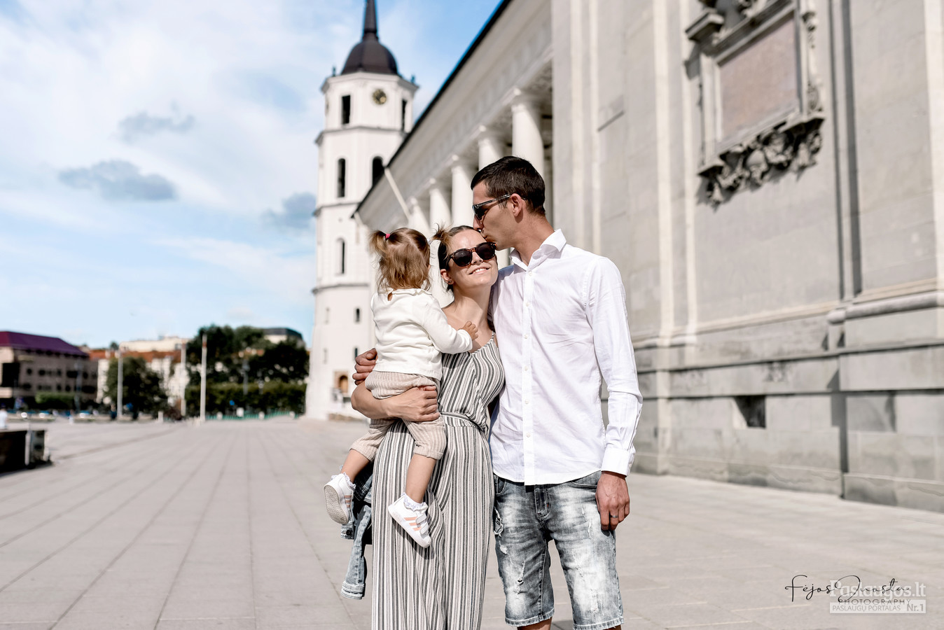 Šeimos fotosesija gamtoje/studijoje