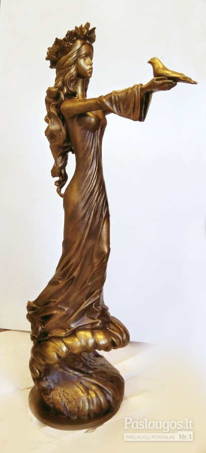Alegorinė skulptūra, dažytas gipsas, h - 80 cm.