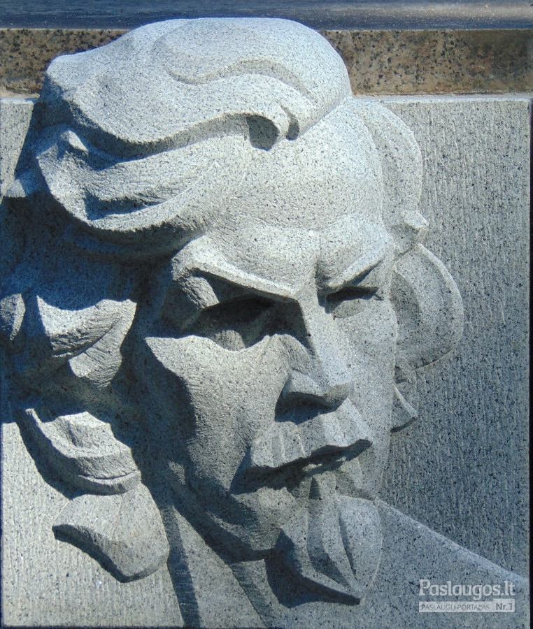 Portretas antkapiniam paminklui, Antaklanio kapinėse, Vilniuje. Granitas, 40x40 cm.