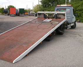 Techninė pagalba kelyje Kaunas 24/7 - Automobilio rato keitimas - 3 Automobilio rato keitimas - Techninė pagalba kelyje Kaunas 24/7 - 3