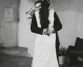 Valentino diena. Žiemos vestuvės ♡
Idėjos autorė, planuotoja, dekoratorė ir nuotaka - Kristina Vanagienė. Foto ir video autorė - Kristina Sereikaitė ("Kristina Sereikaitė Photography",
E+K wed