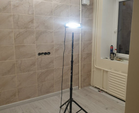 Plytelių klijavimimas, apdailos darbai, grindys, santechnika - Laminato klojimas - 1 Laminato klojimas - Plytelių klijavimimas, apdailos darbai, grindys, santechnika - 1