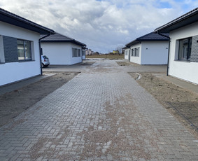 Trinkelių klojimas, pagrindų ruošimas, bortų dėjimas,stogai / Mindaugas / Darbų pavyzdys ID 2096516