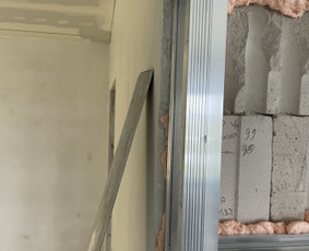 Apdailos Komanda - Durų montavimas - 4 Durų montavimas - Apdailos Komanda - 4