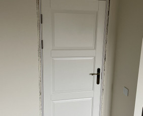 Apdailos Komanda - Durų montavimas - 2 Durų montavimas - Apdailos Komanda - 2