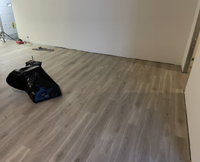 Apdailos Komanda - Laminato klojimas - 2 Laminato klojimas - Apdailos Komanda - 2