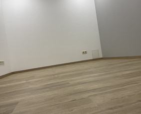 Apdailos Komanda - Grindjuosčių montavimas - 2 Grindjuosčių montavimas - Apdailos Komanda - 2