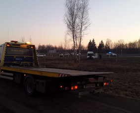 Technine pagalba kelyje Kaunas,tralas Traliukas visa Lt - Pagalba užklimpus automobiliui - 1 Pagalba užklimpus automobiliui - Technine pagalba kelyje Kaunas,tralas Traliukas visa Lt - 1