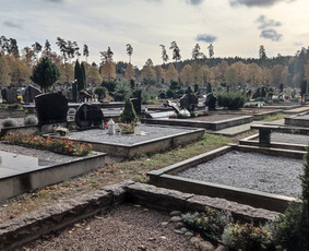 Kapų priežiūra, renovacija, tvarkymas, dekoravimas - Kapavietės pamatų betonavimas - 1 Kapavietės pamatų betonavimas - Kapų priežiūra, renovacija, tvarkymas, dekoravimas - 1