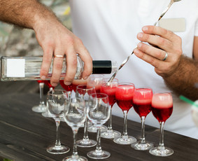 Barmeno paslaugos Jūsų šventei (mobilus baras) - Mobilus kokteilių baras vakarėlyje - 2 Mobilus kokteilių baras vakarėlyje - Barmeno paslaugos Jūsų šventei (mobilus baras) - 2