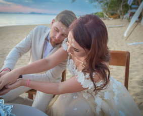 Nuotraukos autorė - Vera Gorbačiova("VG Wedding & Glamour photogr"),
Planuotoja, dekoratorė, režisierė, medaus mėn. gidė - K. Vanagienė ("Vestuvių Fėja"),
Šventės vieta - Tailandas
Rit...