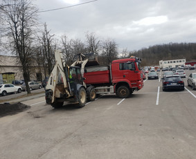 Savivarčio nuoma su vairuotoju valandiam darbui jūsų pageidaujamoje vietoje.