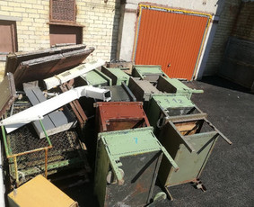 Senų baldų išvežimas - Šiukšlių išvežimo paslaugos Vilniuje. - 1