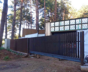 Metalo gaminiai - turėklai, tvoros, vartai, stoginės - Stumdomų vartų gamyba - 2 Stumdomų vartų gamyba - Metalo gaminiai - turėklai, tvoros, vartai, stoginės - 2