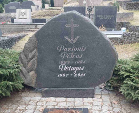 Raidžių kalimas ant paminklo kapinėse / Raidžių kalimas ant paminklo / Darbų pavyzdys ID 2171747