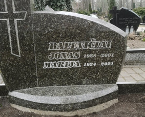 Raidžių kalimas ant paminklo kapinėse / Raidžių kalimas ant paminklo / Darbų pavyzdys ID 2171749