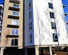 Daugiaauk&scaron;čių pastatų fasadų plovimas - Auk&scaron;talipių įmonė siūlo savo paslaugas - 4