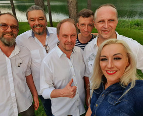 Gyvo garso grupė įvairiomis progomis - Dainininkai, muzikos grupės - 1 Dainininkai, muzikos grupės - Gyvo garso grupė įvairiomis progomis - 1