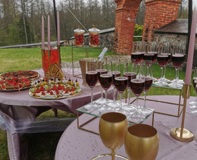 Stilingas Šampano staliukas ir užkandžiai Jūsų šventei / I.Į. Tautukas / Darbų pavyzdys ID 2208264