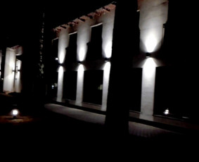 Ekonomiškai efektyvi fasado apšvietimo rekonstrukcija.
Perdaryti šviestuvai iš halogenų 2x100W į led 2x8W.
https://elektara.lt/