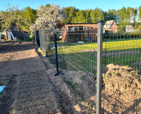 Montuojam segmentines ir metaliniu tvoralenčių tvoras / Arvydas / Darbų pavyzdys ID 2233972