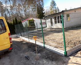 Montuojam segmentines ir metaliniu tvoralenčių tvoras / Arvydas / Darbų pavyzdys ID 2233992