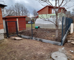 Montuojam segmentines ir metaliniu tvoralenčių tvoras / Arvydas / Darbų pavyzdys ID 2234114