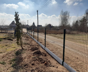 Montuojam segmentines ir metaliniu tvoralenčių tvoras / Arvydas / Darbų pavyzdys ID 2234118