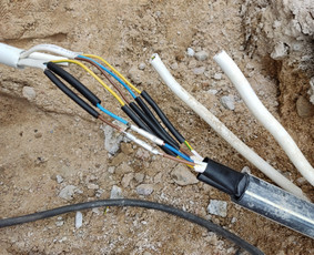 Elektros instaliacija, gedimų šalinimas, varžų matavimas. - Smulkūs elektros darbai - 3 Smulkūs elektros darbai - Elektros instaliacija, gedimų šalinimas, varžų matavimas. - 3