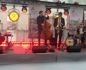 Džiazo pianistas ir grupė / Linas Karaliūnas / Darbų pavyzdys ID 2239696