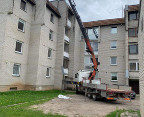 Krovėjų paslaugos - Fiskaras krovinių pervežimas kranas manipuliatorius tralas - 1