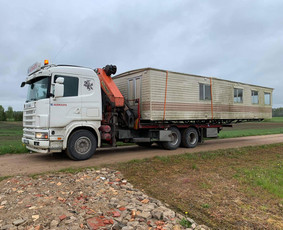 Dalinių krovinių pervežimas Lietuvoje - Fiskaras krovinių pervežimas kranas manipuliatorius tralas - 2