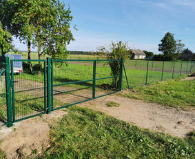 Tvorų montavimo darbai - Kiemo vartai, gamyba - 4 Kiemo vartai, gamyba - Tvorų montavimo darbai - 4