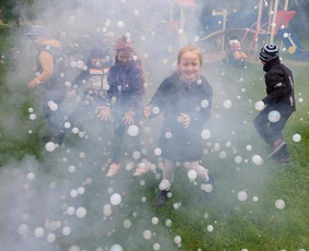 Muilo burbulų &scaron;ou - Batutų nuoma Animatoriai Putų &scaron;ou - 4