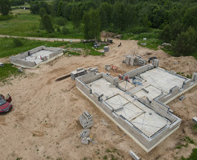 Namo statyba. Pamatai, sienos, stogai - Gręžtiniai (poliniai) pamatai - 4 Gręžtiniai (poliniai) pamatai - Namo statyba. Pamatai, sienos, stogai - 4