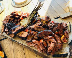 Bbq šefai Jūsų šventėje - Banketų ir furšetų ruošimas - 1 Banketų ir furšetų ruošimas - Bbq šefai Jūsų šventėje - 1