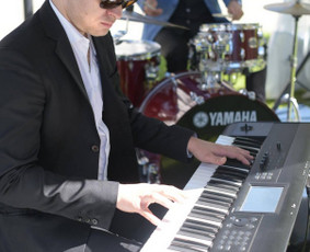 Džiazo pianistas ir grupė / Linas Karaliūnas / Darbų pavyzdys ID 2284078
