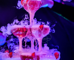 Bubble Tower / Mobilus baras / Šampano taurių piramidė / Marius Dolbadzė / Darbų pavyzdys ID 394113
