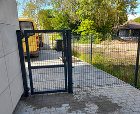 Montuojam segmentines ir metaliniu tvoralenčių tvoras / Arvydas / Darbų pavyzdys ID 2296836