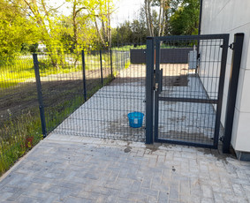 Montuojam segmentines ir metaliniu tvoralenčių tvoras / Arvydas / Darbų pavyzdys ID 2296838