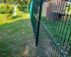 Montuojam segmentines ir metaliniu tvoralenčių tvoras / Arvydas / Darbų pavyzdys ID 2307552