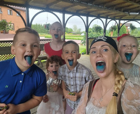 Cukraus vatos aparatų nuoma - Animatorė vaiku &scaron;ventėms - 1