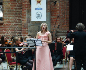 Dainininkai, muzikos grupės - Dainininkė (sopranas) Edita - 4