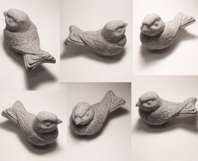 Paukščiuko skulptūrėlė, aukštis apie 10 cm, granitas