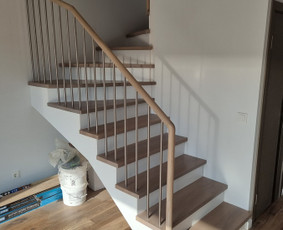 Uosinių/ąžuolinių laiptų, turėklų, palangių gamyba / G. Lajauskas / Darbų pavyzdys ID 2323394