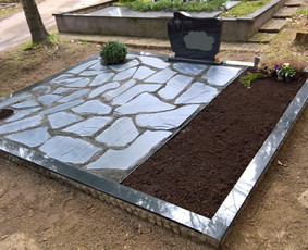 Paminklai, kapaviečių projektavimas, montavimas www.kapu.lt 865688083
Granitą gabename iš Suomijos, Švedijos ir Rusijos ir t.t.